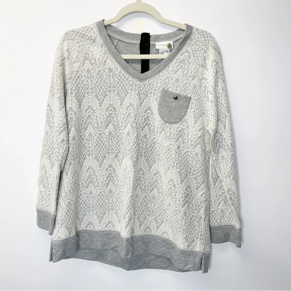 Soft Surroundings gray white lace overlay vneck long sleeve top medium petite